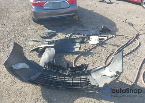 2015 Toyota Camry Le z USA, uszkodzony, nr VIN 4T4BF1FK7FR493328